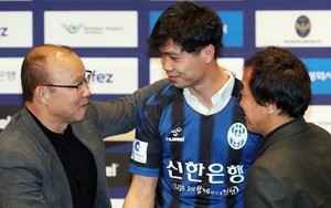 HLV Incheon United tiết lộ bí mật chuyển nhượng, dành ưu ái đặc biệt cho Công Phượng