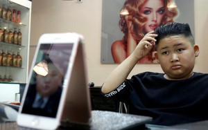 24h qua ảnh: Cậu bé Việt Nam cắt tóc giống nhà lãnh đạo Kim Jong-un