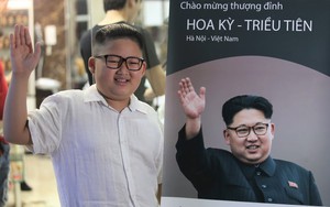 Nổi tiếng sau một đêm vì quá giống ông Kim Jong Un, cậu bé Việt lên báo ngoại, được mời chụp ảnh quảng cáo