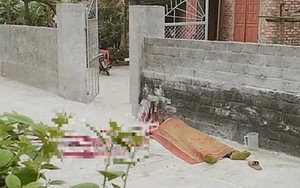 Mâu thuẫn trong lúc ngồi ăn cơm, rút dao đâm hàng xóm tử vong