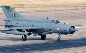 Tại sao Ấn Độ sử dụng "quan tài bay" MiG-21 đối đầu F-16 Không quân Pakistan?
