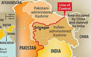 Căng thẳng gia tăng, Ấn Độ và Pakistan chuyển vũ khí hạng nặng lên biên giới