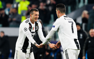 Đằng sau hào quang của Ronaldo, có một người hùng đặt bút cho "cổ tích" Juventus