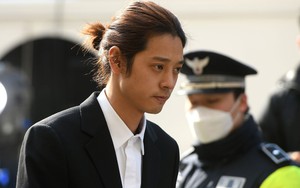 NÓNG: Jung Joon Young hoàn thành phiên thẩm vấn thứ 2, cảnh sát xin lệnh bắt giữ nghi phạm trước loạt cáo buộc tình dục