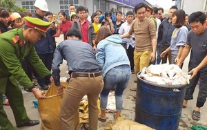 Gần 1000 công nhân bỏ cơm trưa nghi thức ăn có mùi lạ: Sự việc chưa từng có trong tiền lệ