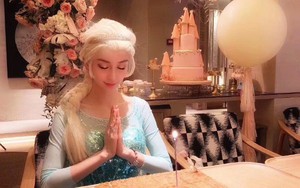 Sinh nhật hoành tráng của Angela Baby: Nữ chính cosplay Elsa, dàn bạn "quẩy" hết mình, nhưng ông xã không có mặt?