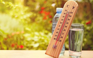 Uống nước thế nào cho đúng: Chuyên gia phân tích loại nước tốt nhất bạn nên uống hàng ngày