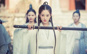 Tân Ỷ Thiên Đồ Long Ký: Dù chưa xuất hiện nhưng “Chu Chỉ Nhược” Chúc Tự Đan đã gây náo loạn vì quá xinh đẹp