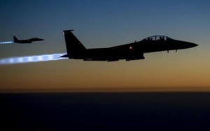 Không quân Mỹ trút lửa kinh hoàng xuống tàn binh IS ở Deir Ezzor, Syria
