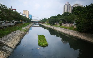 Chuyên gia Nhật Bản thí điểm công nghệ làm giảm mùi, sạch nước sông Tô Lịch