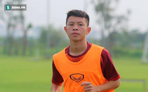 Từ cái gân chân bị dọa cắt thành chàng trai gân guốc đá thòng ở U18 Việt Nam