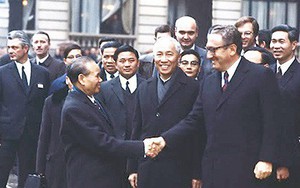 Hiệp định Paris được ký kết, Mĩ buộc phải rút khỏi Việt Nam