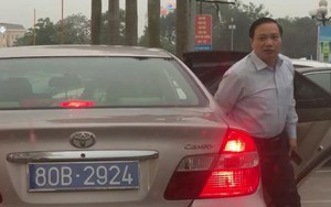 Xác minh thông tin xe chở Phó Bí thư Thường trực tỉnh Ninh Bình đeo 2 biển số xanh
