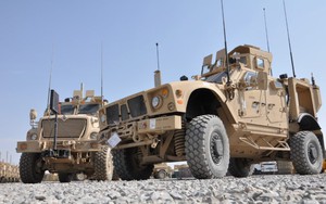 Căn cứ Mỹ ở Afghanistan bị cướp: 7 tỷ USD vũ khí "bốc hơi" nhanh như chớp