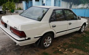 Ô tô Nissan Bluebird bỏ quên 13 năm hiện được bán với giá bao nhiêu?