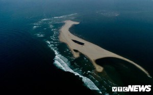 Đảo cát dài 3 cây số nổi lên giữa biển Hội An: Tổng cục phòng chống thiên tai vào cuộc