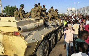 Sau Libya lại đến Sudan: Súng đã nổ - Những diễn biến nóng chưa từng thấy