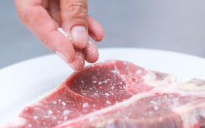 7 thói quen ngầm phá hủy cơ thể bạn: Dừng ngay nếu không muốn "đánh đổi" tuổi thọ