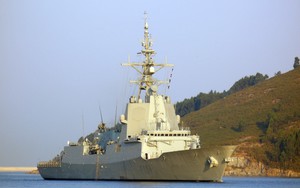 Mỹ-Iran sắp khai chiến: Khinh hạm Tây Ban Nha bất ngờ "bỏ rơi" tàu sân bay Mỹ ở Vịnh Ba Tư