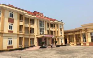 Xôn xao tin Bí thư xã và nữ cán bộ đến phòng làm việc vào buổi tối: Chưa rõ tới làm gì