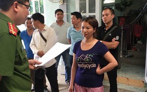 Mẹ nữ sinh giao gà phản ứng khi công an đọc lệnh: "Tôi có gì mà bắt, tôi không buôn ma túy"