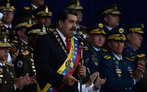 NÓNG: Tổng thống Venezuela ra lệnh cho quân đội sẵn sàng đánh bại cuộc tấn công của Mỹ