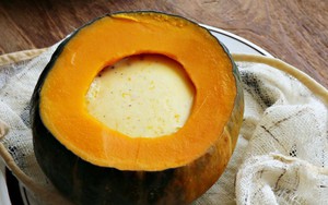 Mẹ có con lười ăn chậm tăng cân hãy thử ngay món bánh flan bí đỏ 'thần thánh' này nhé!