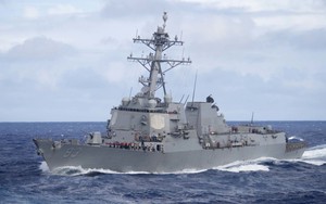 Hai chiến hạm Mỹ áp sát phạm vi 12 hải lý Đá Gạc Ma, Đá Ga Ven trên biển Đông