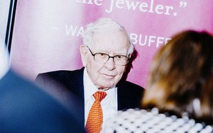 “Người giấu mặt” chi gần 4,6 triệu USD mua bữa trưa với Warren Buffett