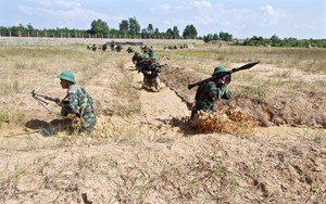 Chiến trường K: Lính tình nguyện VN tự chế "giàn Kachiusa" - Lính Pol Pot sốc nặng trước hỏa lực kinh người