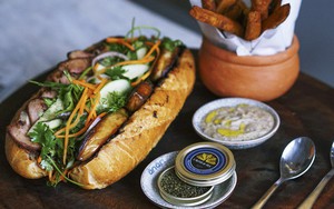 Từ câu chuyện chiếc bánh mì giá 100 đô/ổ, nhà báo nước ngoài lặn lội kiếm tìm tiệm bánh mì ngon nhất Sài Gòn