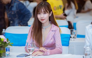 Thường bị nhầm là con gái Hàn Quốc, hot girl Bùi Khánh Hà gợi cảm hút mắt