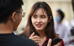 Gần 2.000 điểm thi làm thủ tục dự thi THPT QG 2019 cho gần 900.000 thí sinh trên cả nước