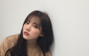 Cô gái phát hiện bị "cắm sừng" khi bất ngờ đến thăm bạn trai ở xa, nhưng choáng váng nhất là danh tính "người ấy"