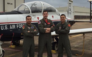 Phi công quân sự Việt Nam đầu tiên được Không quân Mỹ đào tạo sắp tốt nghiệp