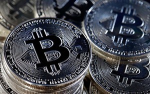 Iran tịch thu 10.000 máy đào bitcoin vì khiến điện lưới bất ổn