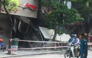 Hà Nội: Sập nhà trên phố Hàng Bông khiến nhiều người hoảng sợ