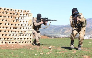"Thùng thuốc súng" Bắc Syria: Mỹ - Thổ chỉ chờ tia lửa?