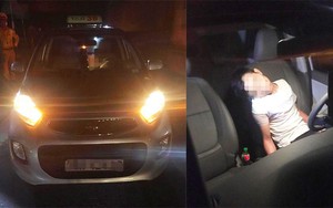 Tài xế taxi đang phát live stream trên Facebook bỗng tấp xe vào lề đường rồi tử vong