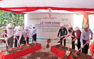 Khởi công xây dựng hai cây cầu đầu tiên của Dự án "Cùng Grab Chung Tay - Xây Cầu Đến Lớp"