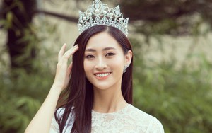 Hoa hậu Lương Thùy Linh nói gì về mẹ ruột là giám đốc kho bạc tỉnh Cao Bằng?
