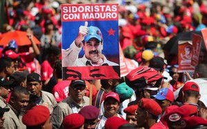 Venezuela tuần hành lớn ủng hộ Maduro, phản đối lệnh phong tỏa của Mỹ