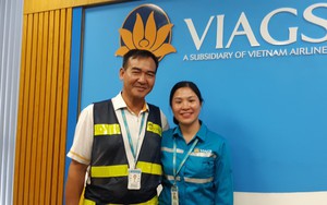 Nữ nhân viên Vietnam Airlines trả lại gần 1 tỷ đồng do khách để quên trên máy bay