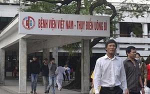 Hai anh em ruột tử vong sau bữa thịt chó, hải sản, rượu ổi