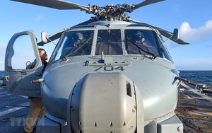 Mỹ duyệt thương vụ bán 12 máy bay trực thăng MH-60R cho Hàn Quốc