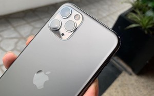 Người Việt đầu tiên có iPhone 11: "Có người trả giá 100 triệu đồng nhưng tôi không bán"