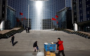 Nỗi khổ khi đến Bắc Kinh đúng dịp tiền đại lễ: Nhiều du khách "bị nhốt" trong khách sạn cả nửa ngày trời