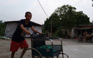 Đau xót những phận người "thấy mà không biết" cán bộ ăn chặn cả hàng từ thiện
