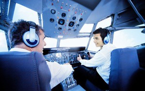 Ngoài học phí 2,8 tỷ đồng, học viên phi công Vinpearl Air năm đầu tiên phải chi thêm những gì?