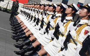 7 ngày qua ảnh: Nữ binh sĩ Trung Quốc tập duyệt binh mừng ngày Quốc khánh